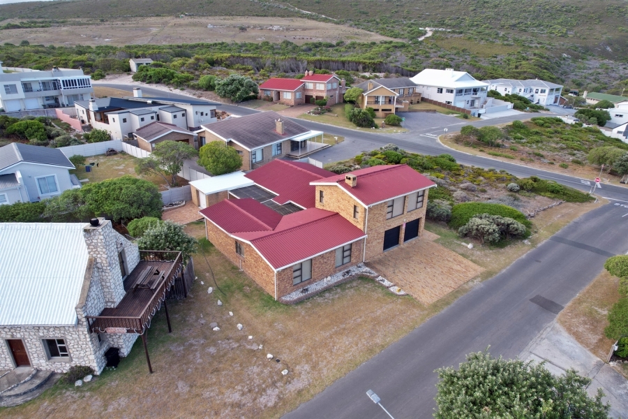 6 Bedroom Property for Sale in Agulhas Western Cape